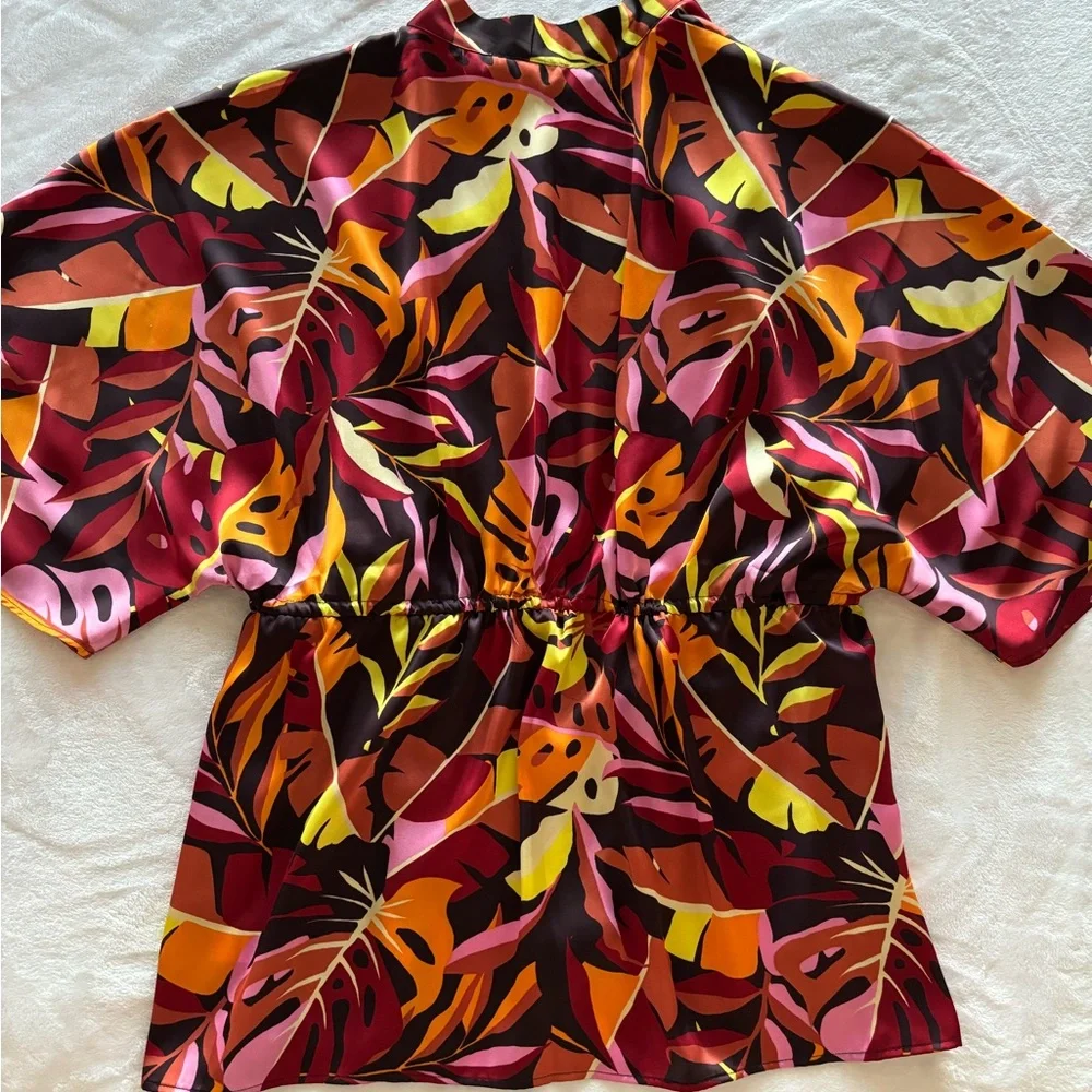 DR2 by Daniel Rainn Foliage Print Satin Kimono/Coverup--NWT--S/M - Picture 5 of 14